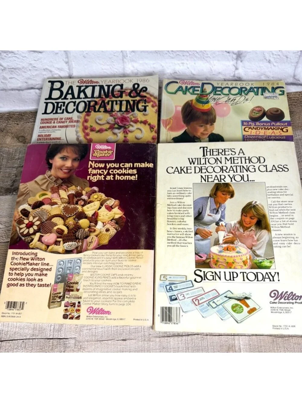 Vintage 80s Wilton Cake Decorating Books Lot of 4 Patterns Candy Wedding Cakes